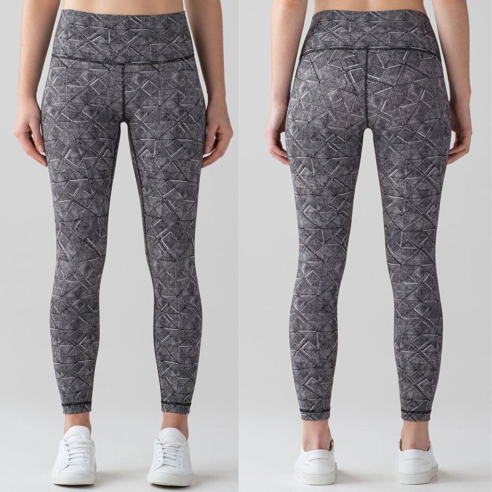 LULULEMON Wunder Under Hi-Rise 7/8 Tight 25" Size 4 Formation Alpine White Black